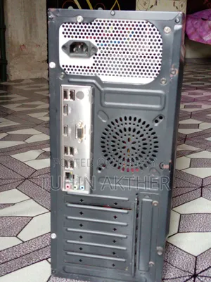 Desktop Computer 4GB HDD+SSD 128GB
