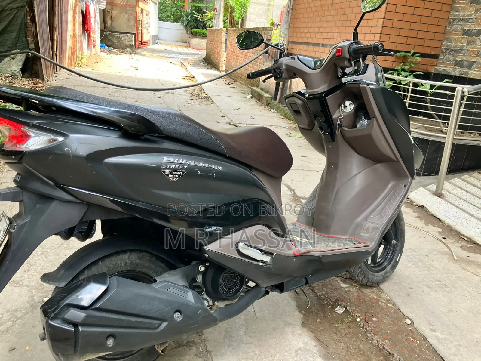 Suzuki Burgman 2023 Black
