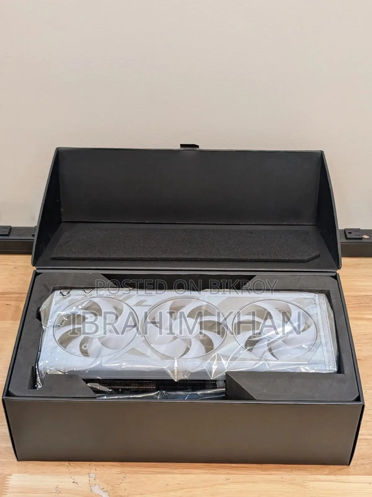 24 GB RAM GeForce RTX 4090 Graphics Card