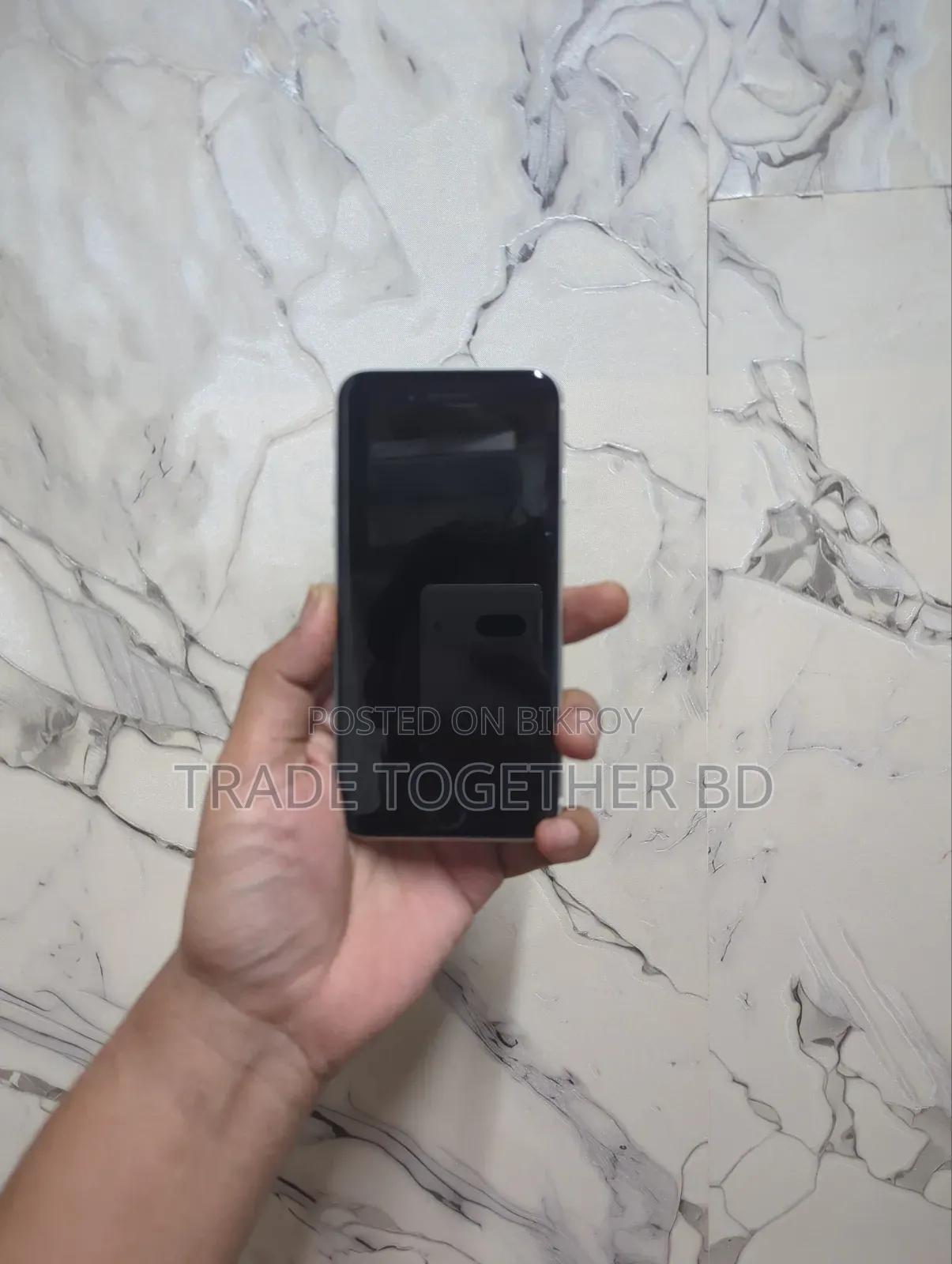 Apple iPhone SE 64 GB