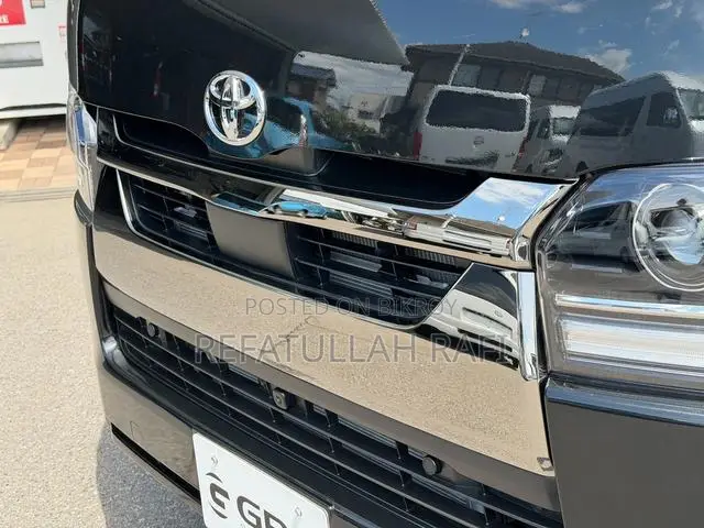 New Toyota HiAce 2021 Black