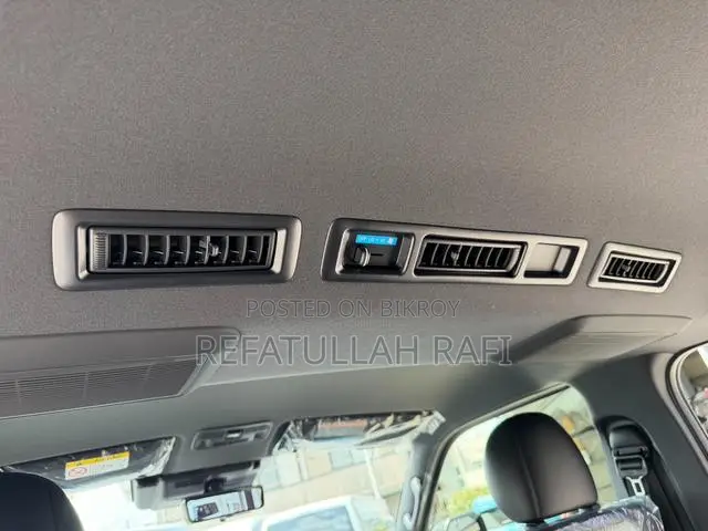 New Toyota HiAce 2021 Black