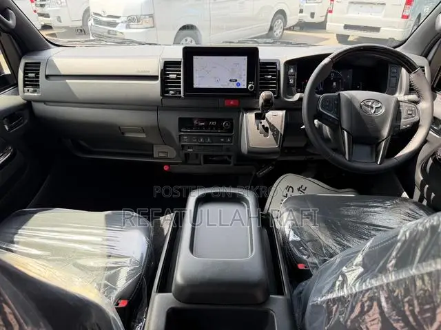 New Toyota HiAce 2021 Black
