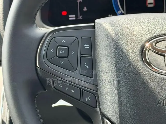 New Toyota HiAce 2021 Black