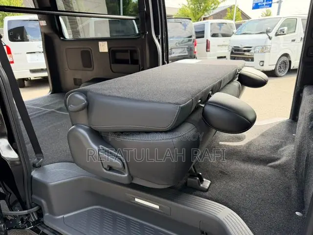 New Toyota HiAce 2021 Black