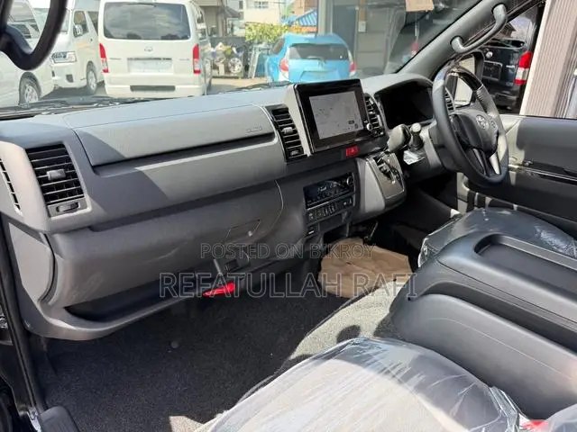 New Toyota HiAce 2021 Black