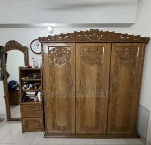 Almirah, Bed and Dressing Table Set