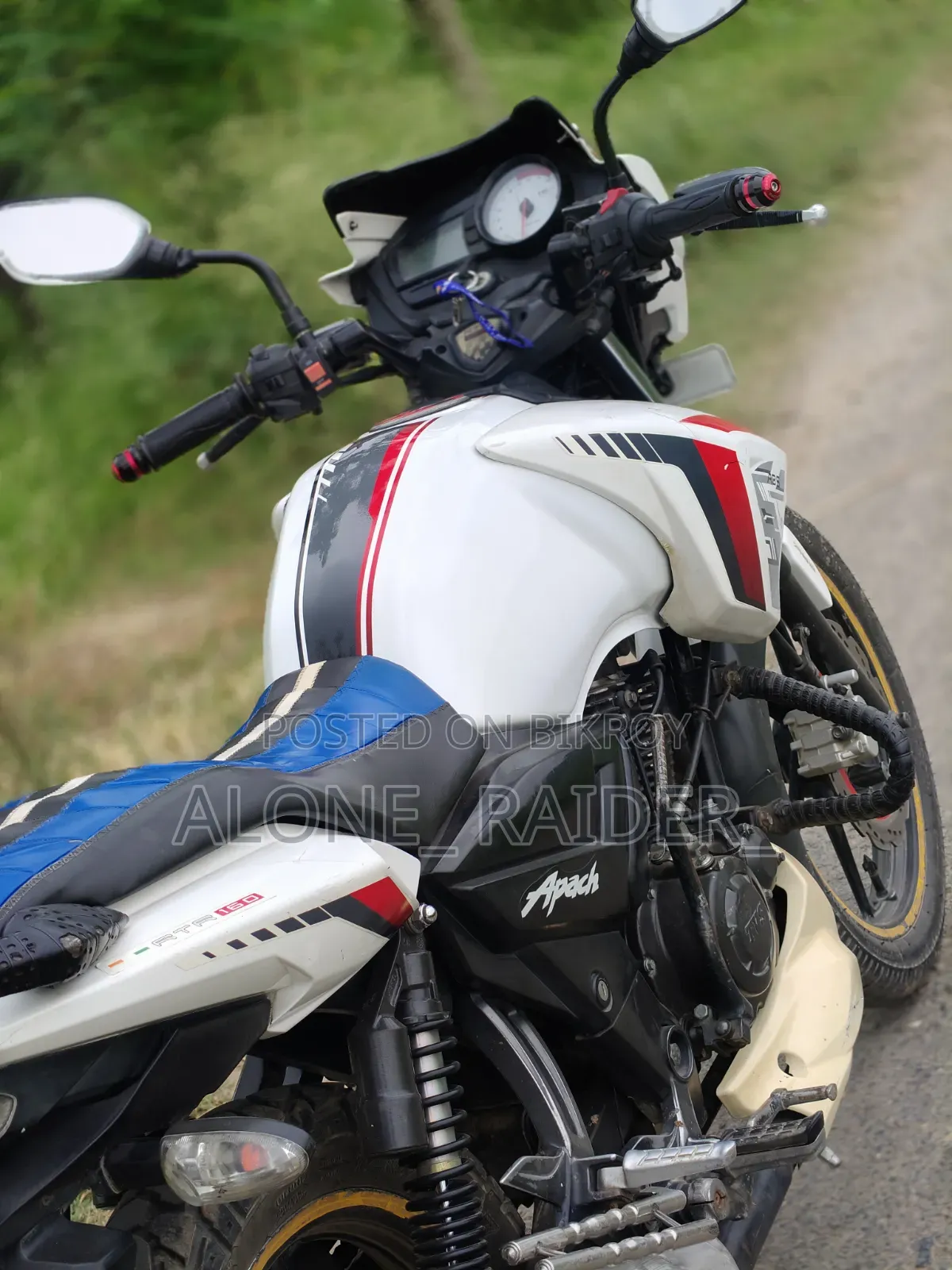 TVS Apache RTR 160 2V 2015 White