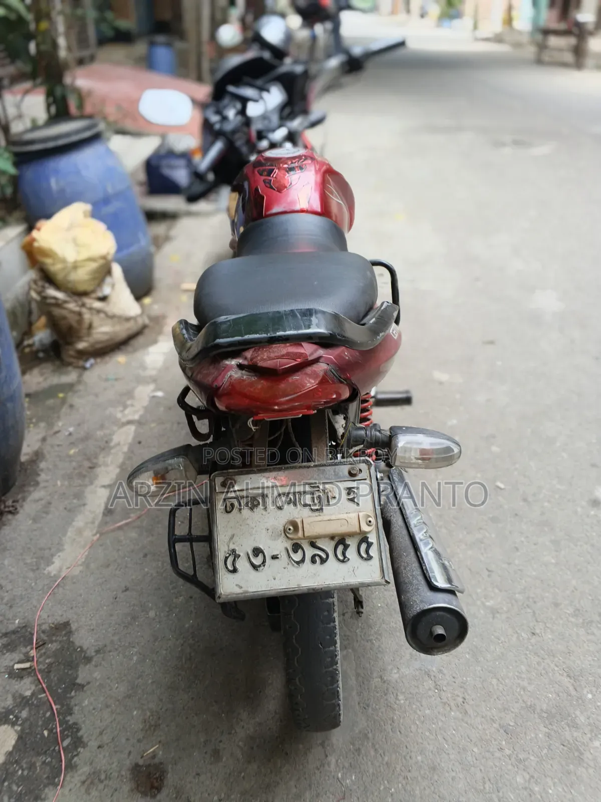 Mahindra Centuro 2014 Red