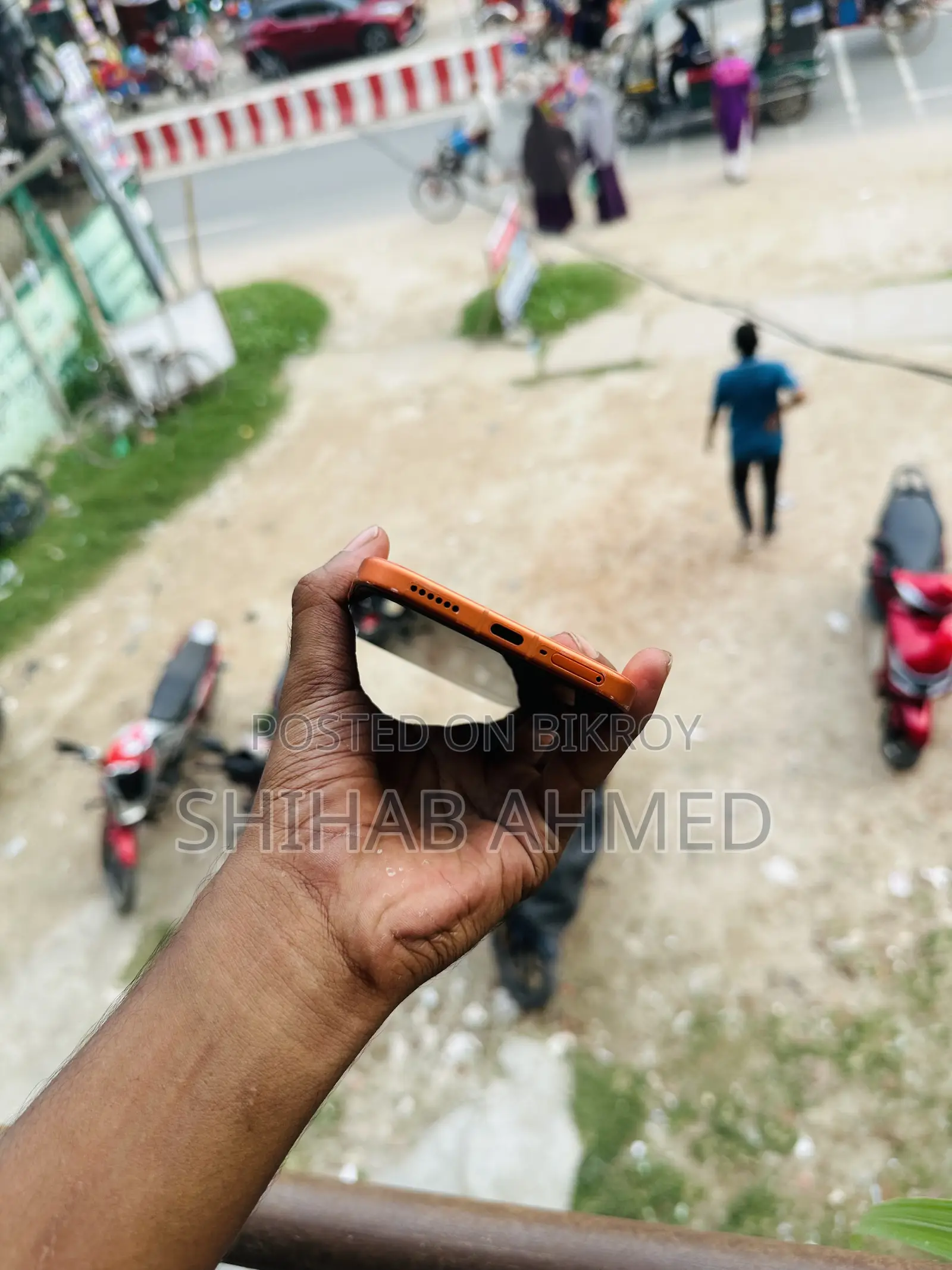 Infinix 128 GB Orange