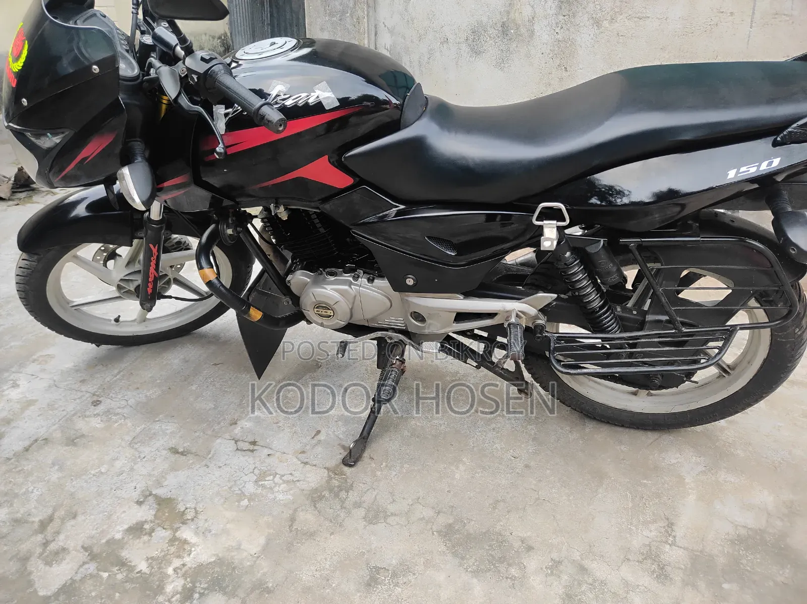 বাজাজ পালসার ১৫০ ২০১৭ কালো