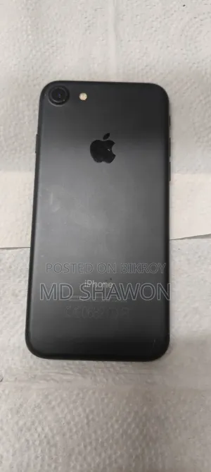 Apple iPhone 7 32 GB Black