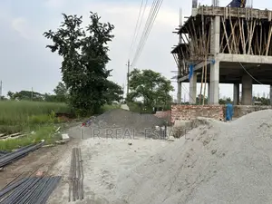 Block-n,4-katha,South- Facing Plot Urgent Sell,Bashundhara R/A