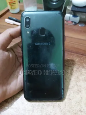 Samsung Galaxy A20e 32 GB Black