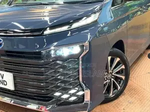Toyota Voxy 2022 Gray