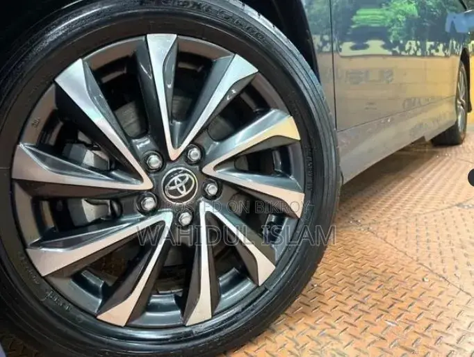 Toyota Voxy 2022 Gray