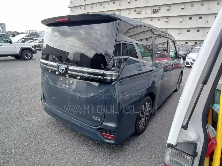 Toyota Voxy 2022 Gray