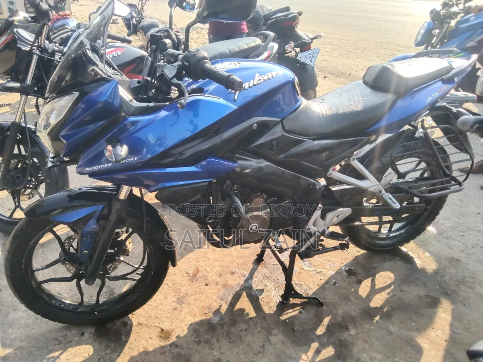 Bajaj 2017 Blue