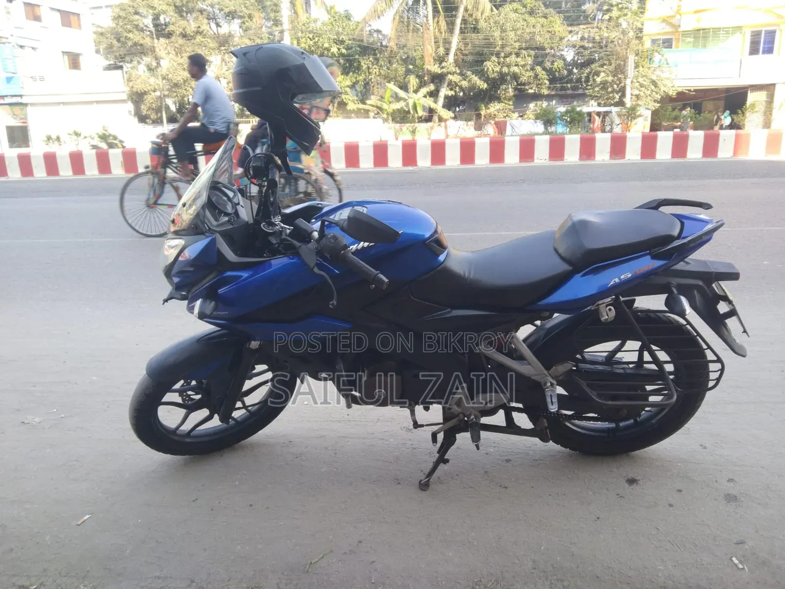 Bajaj 2017 Blue