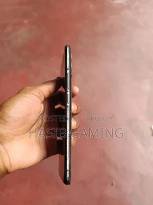 রিয়েলমি ৮ প্রো ১২৮ জিবি কালো