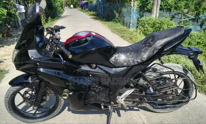 নতুন সুজুকি জিক্সার মনোটোন ২০১৮ কালো