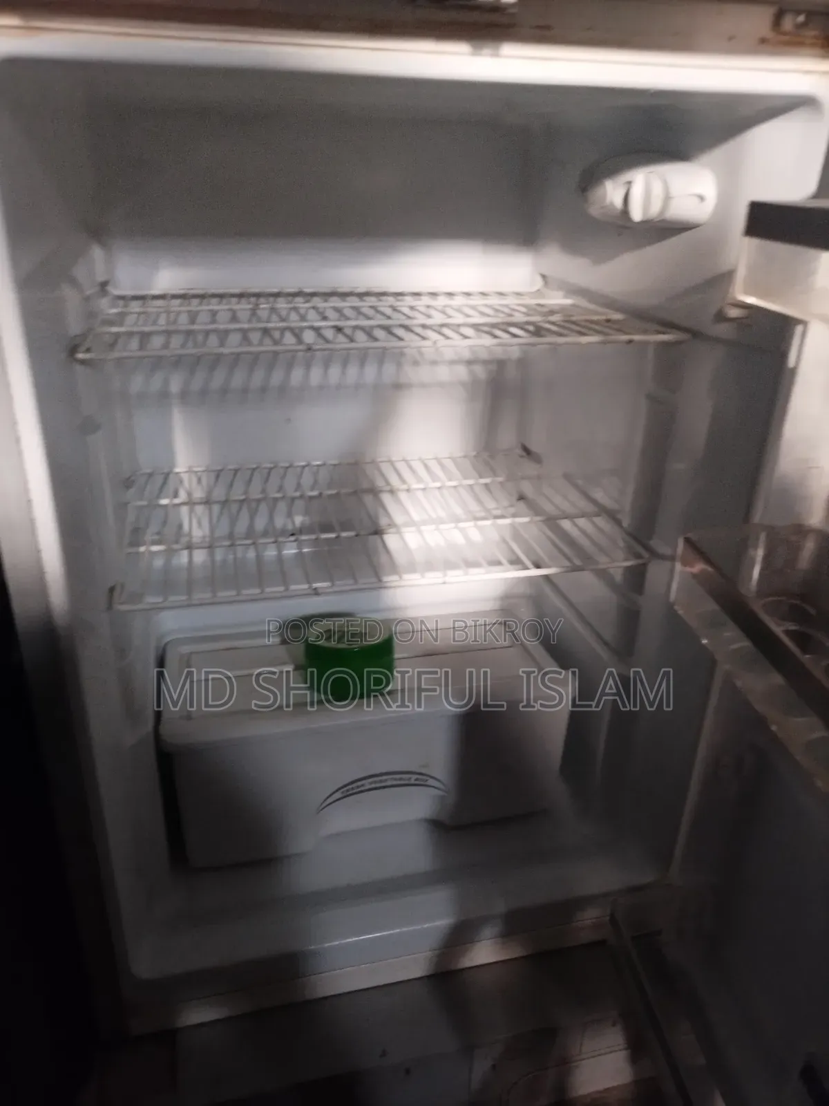Refrigerator