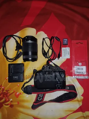 Canon 700D Camera