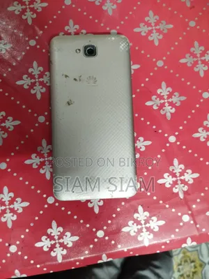 Huawei Y6 16 GB Silver