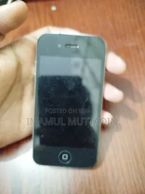 Apple iPhone 4 32 GB Black
