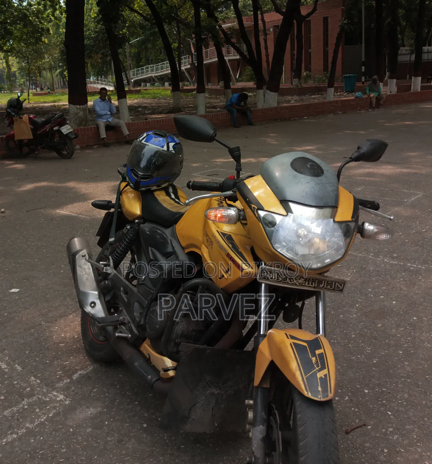 TVS Apache 180 RTR 2012 Yellow