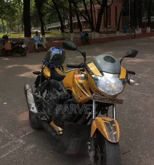 TVS Apache 180 RTR 2012 Yellow