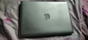 Laptop Apple MacBook Pro 6GB Intel Core i5 HDD+SSD 128GB