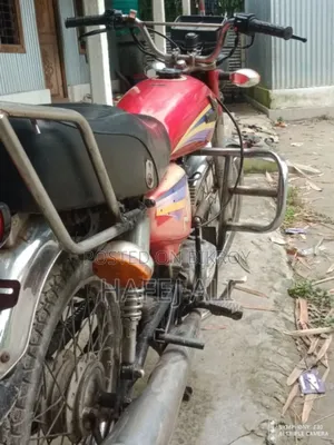 Honda XL 125 2010 Red