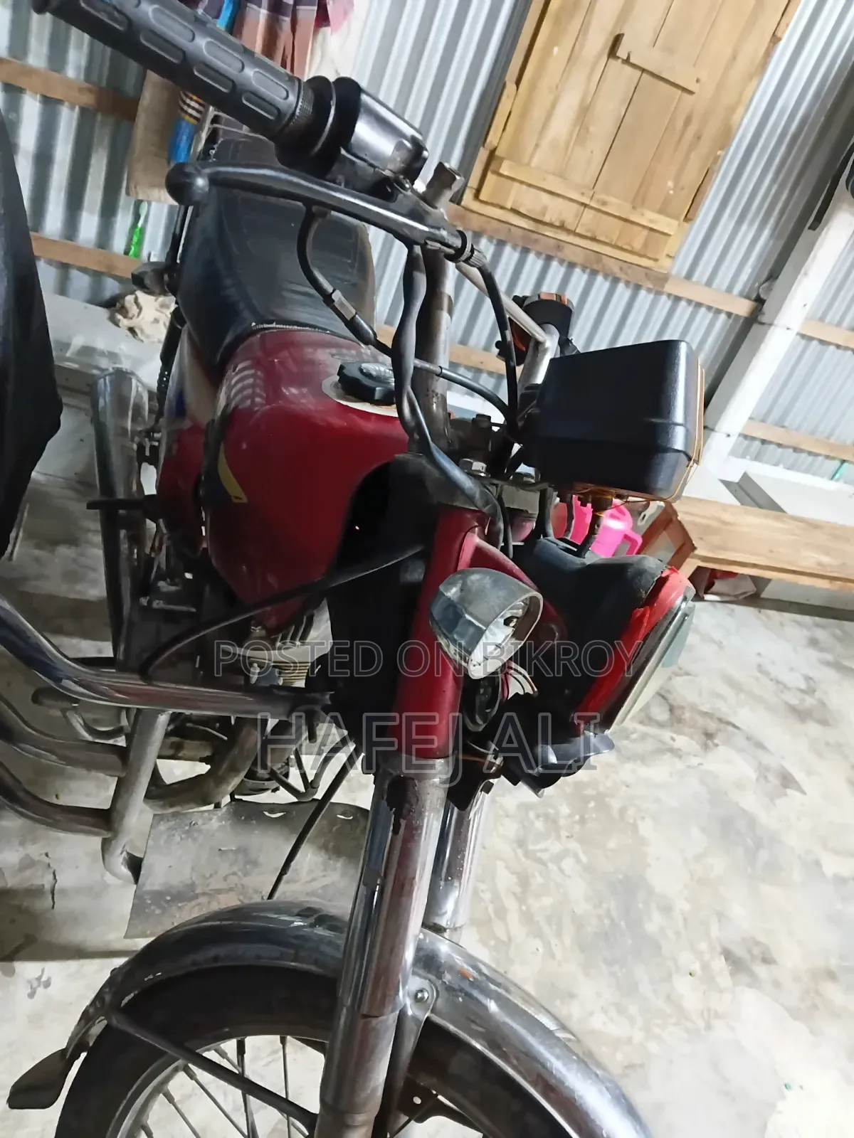 Honda XL 125 2010 Red