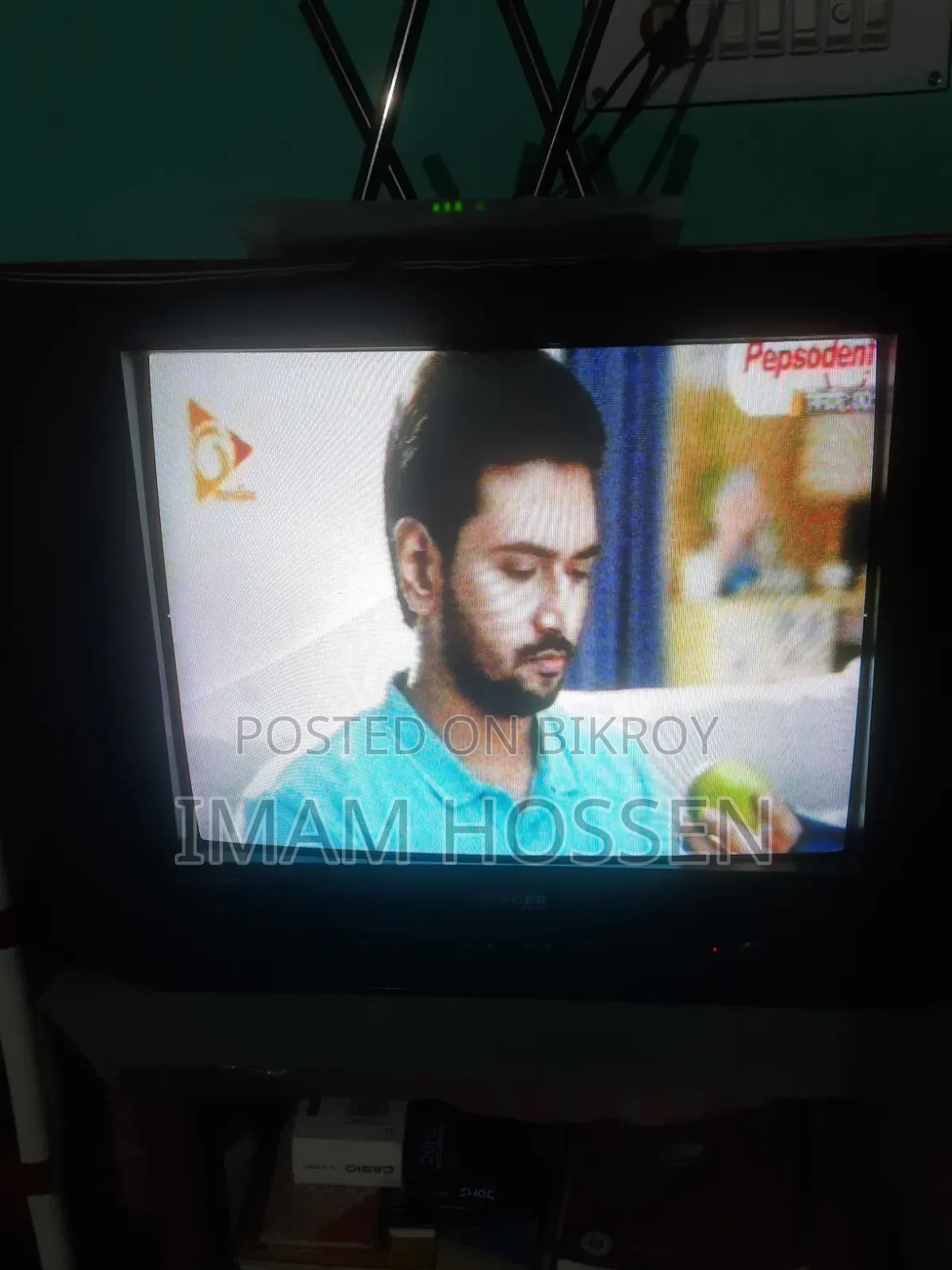 Singer Box TV