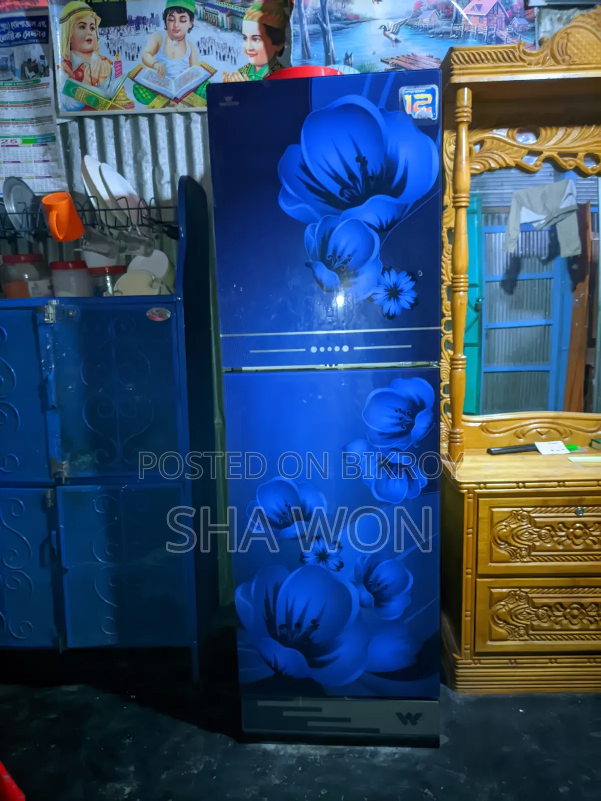 Selling a like-new fridge for this heat
