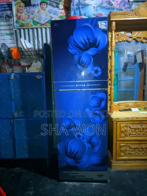 Selling a like-new fridge for this heat