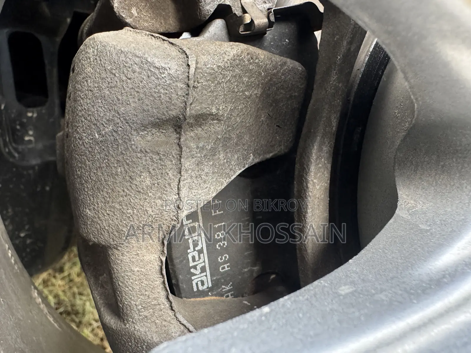 মিতসুবিশি ল্যান্সার ২০১০ কালো