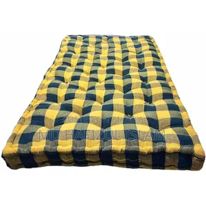 Traditional Mattress and Quilt 6/7 feet