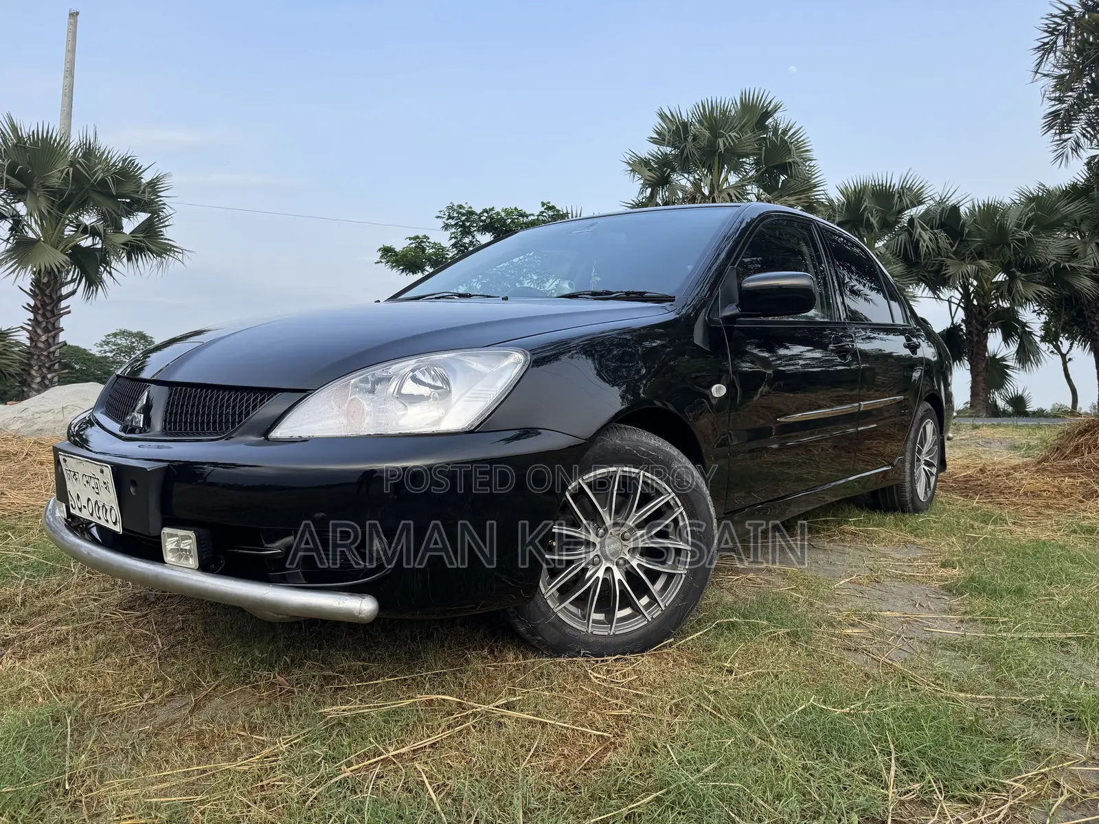 মিতসুবিশি ল্যান্সার ২০১০ কালো