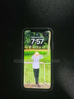 Apple iPhone XR 64 GB White