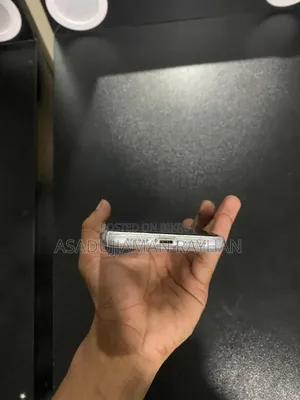 Apple iPhone XR 64 GB White