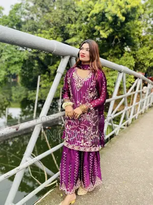 মহিলাদের পোশাক
