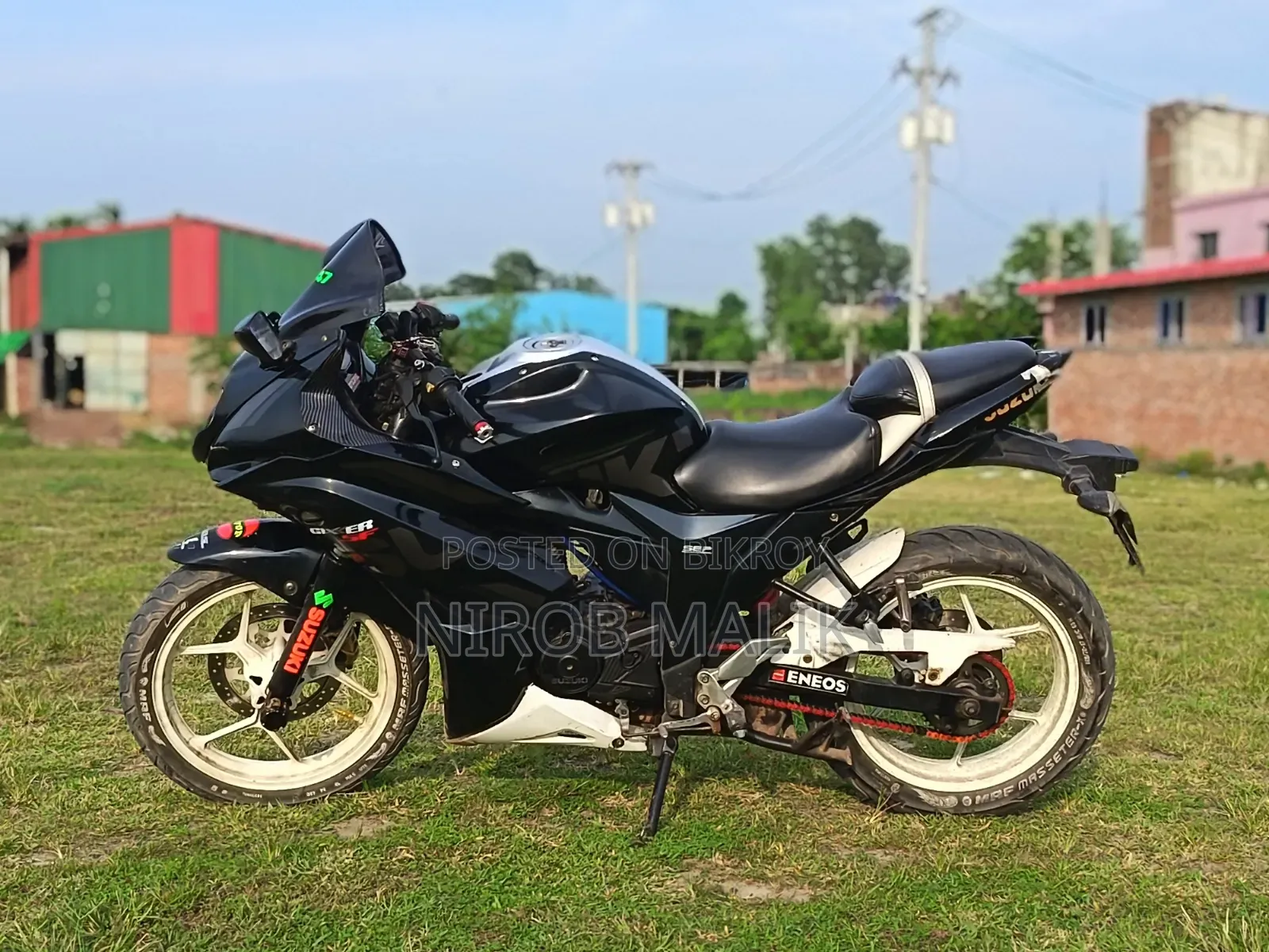 নতুন সুজুকি জিক্সার এসএফ ২০১৮ কালো