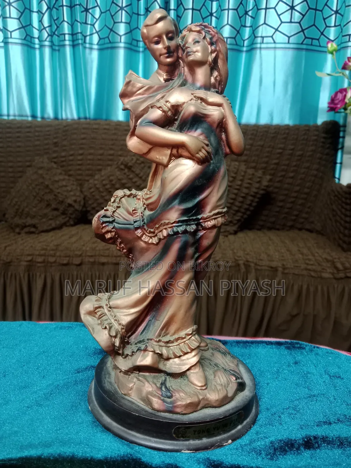 Showpiece for sale