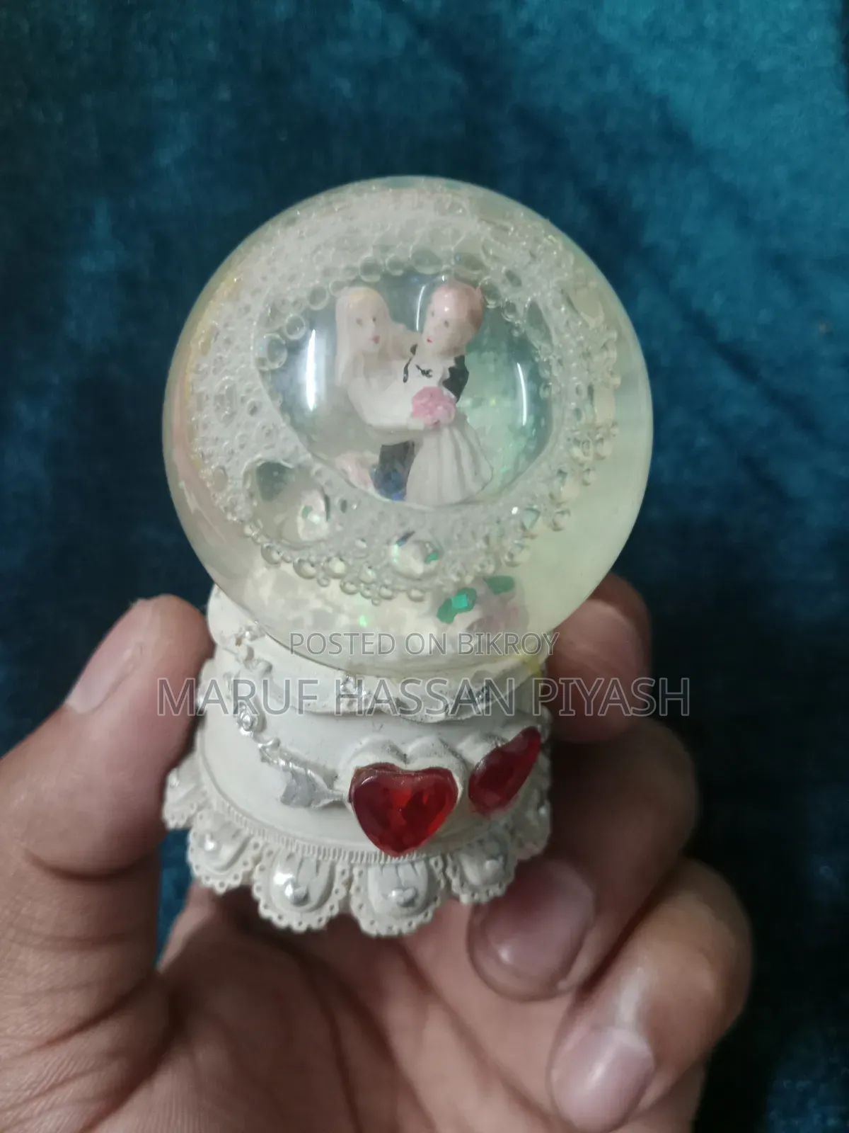 Showpiece for sale