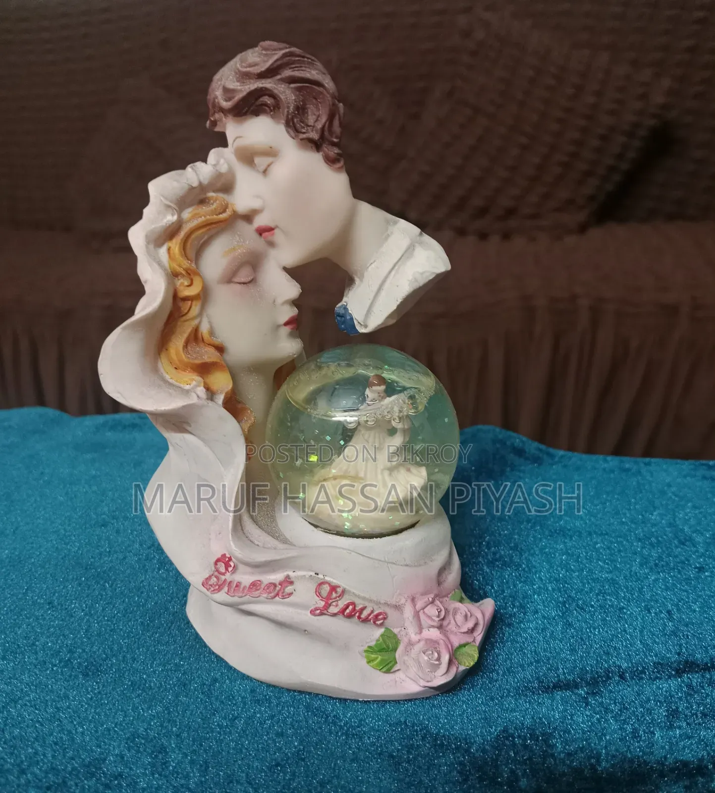 Showpiece for sale