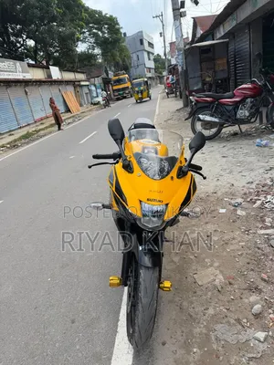 Suzuki GSX-R 2023 Yellow