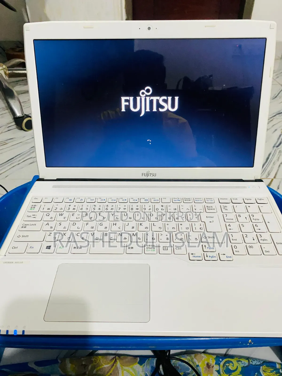 Laptop Fujitsu Lifebook AH531 8GB Intel Core i7 SSD 128GB