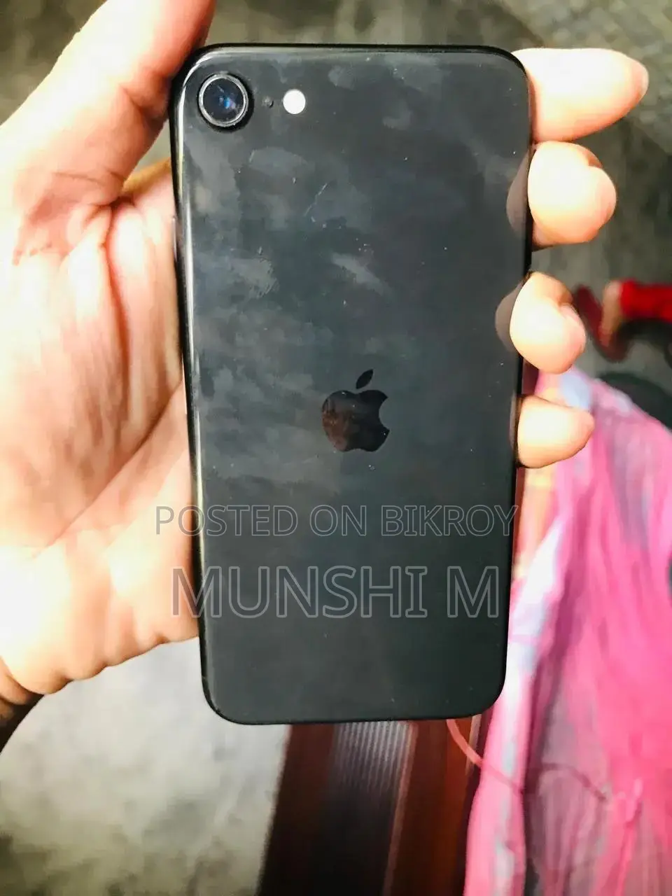 Apple iPhone SE (2020) 64 GB Black